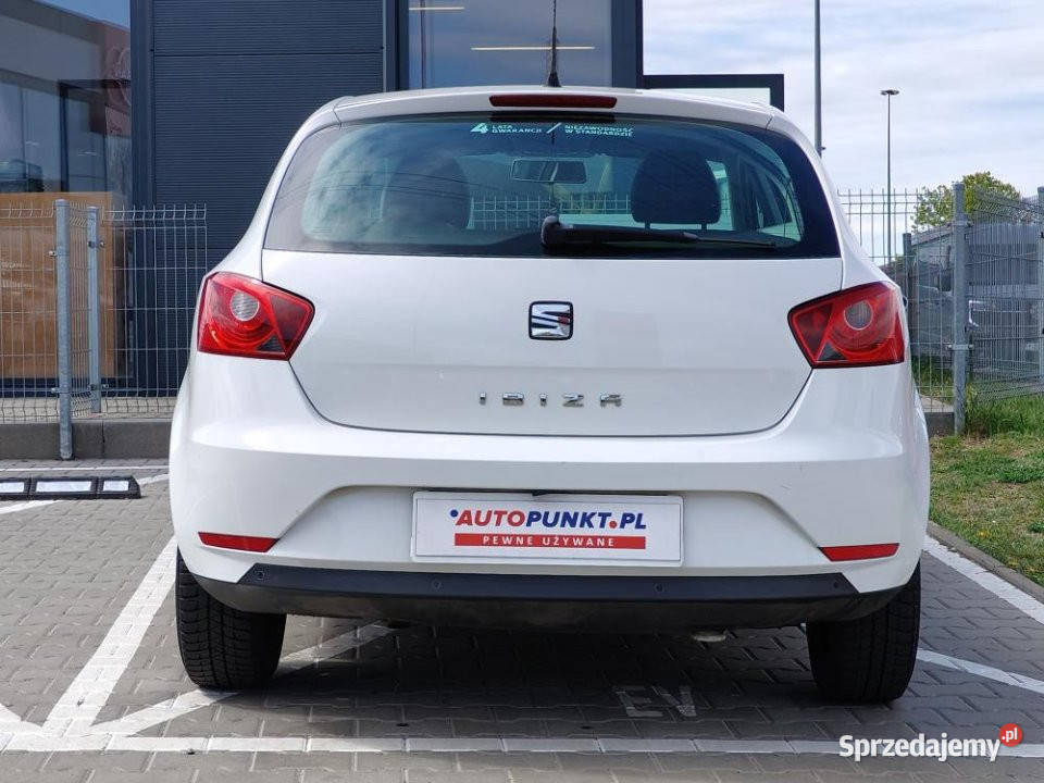 SEAT Ibiza 2015r salon Bezwypadkowy tempomat Rok produkcji 2015 Poznań