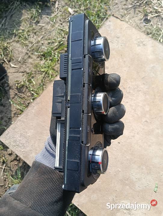 Panel nawiewu golf 6 VI 3c8 907 336j zju Wąwolnica