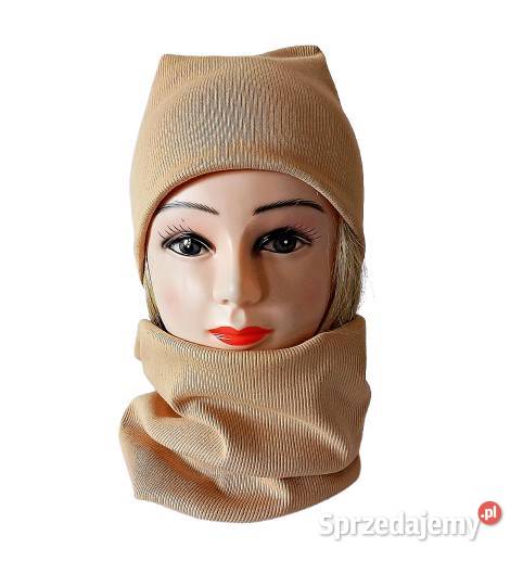 Czapka z kominem z metalową ozdobą różne kolory Bydgoszcz