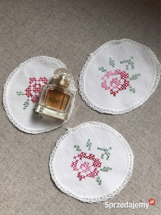 Zestaw trzech okrągłych serwetek vintage retro Warszawa