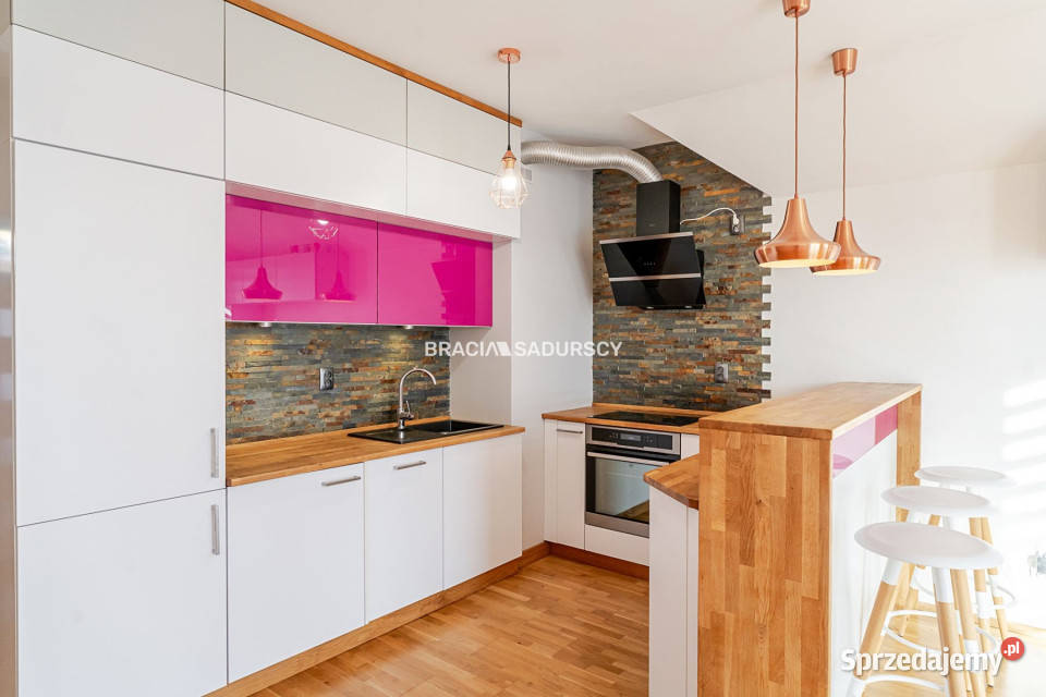 sprzedaży mieszkania Kraków Macieja Dębskiego