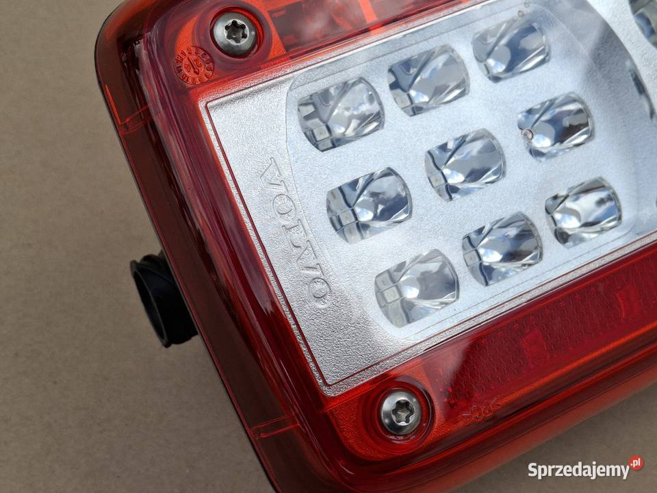 VOLVO FM FM4 LAMPA PRAWY TYŁ PRAWA TYLNA SYGNAŁ Lampy tylne