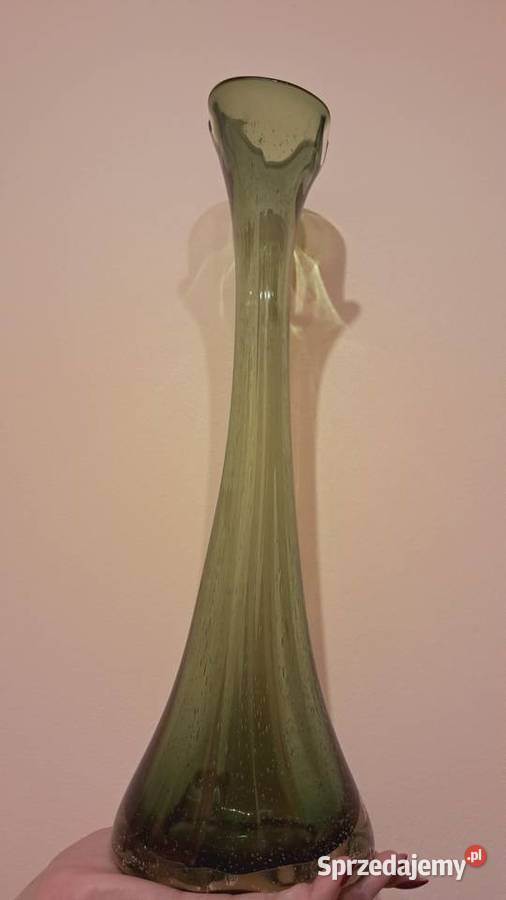 Zielony Wysoki Polski Wazon PRL Vintage Szkło Świecie