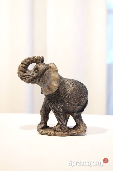 Słoń rzeźba z kamienia Lębork