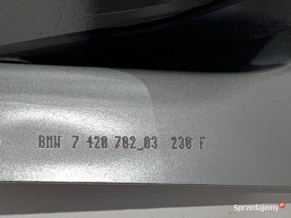 ZAWIAS KLAPY PRAWY TYŁ BMW F30 SedanLimuzyna sprzedam