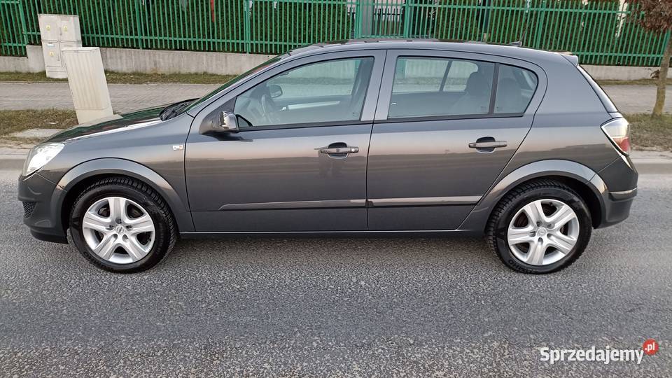 OPEL ASTRA H LIFT 16 115 Super stan 2 komplety immobilizer