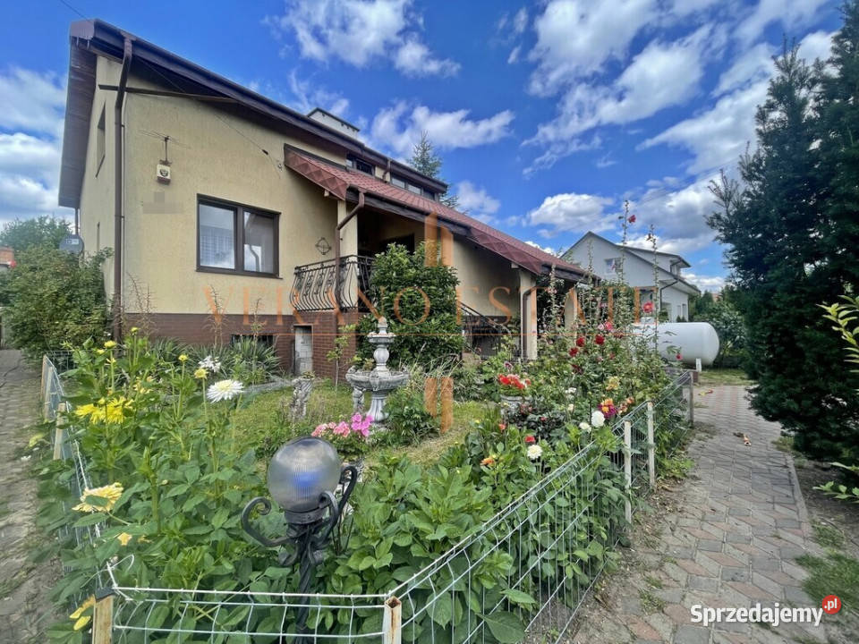 Do wprowadzenia 898m2 działka 6 pokoi PKP Nowy Dwór Mazowiecki sprzedam