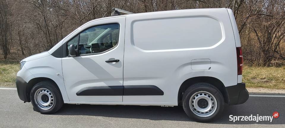 PEUGEOT PARTNER III 15 HDi 102 2019r klima 36 radio / CD Skarżysko-Kamienna