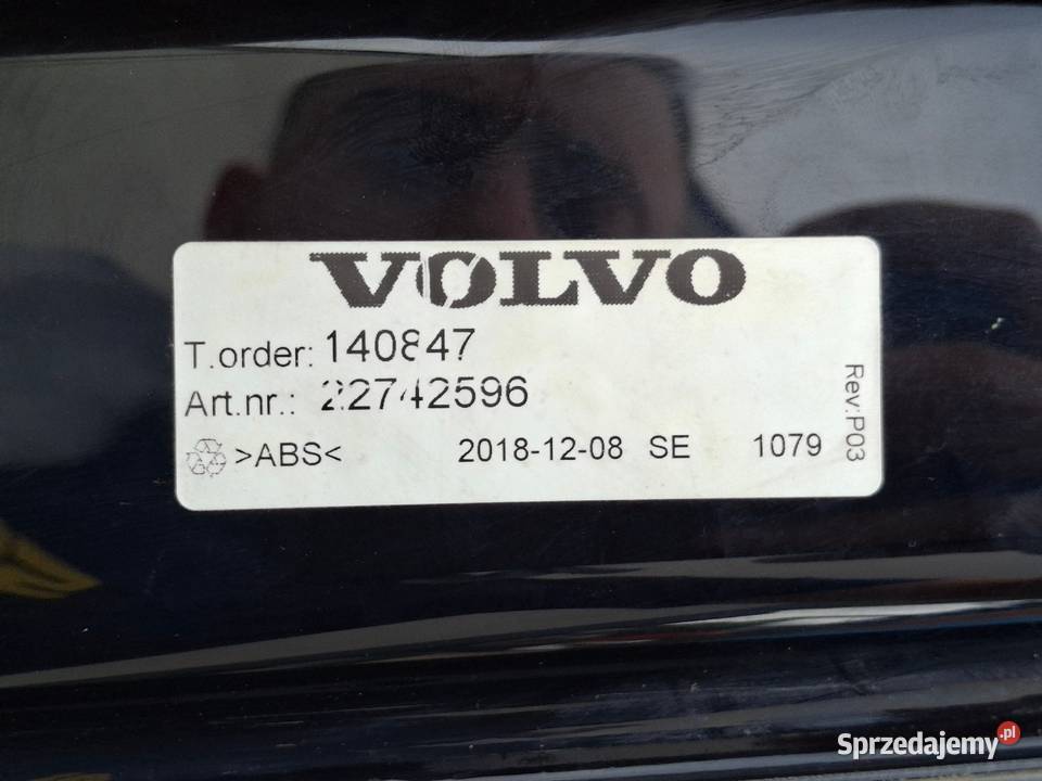 VOLVO 9900 AUTOBUS LISTWA ATRAPA GRILL PODSZYBIE Bieleń