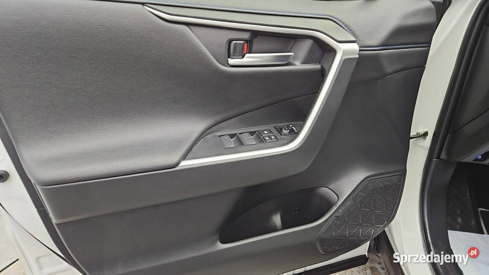 Toyota RAV4 25 Hybrid Selection 4x4 Z Polskiego 2487cm3 Warszawa