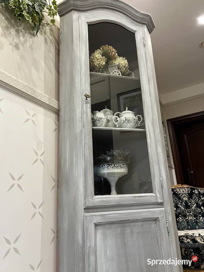 Narożna witryna szara shabby Żary