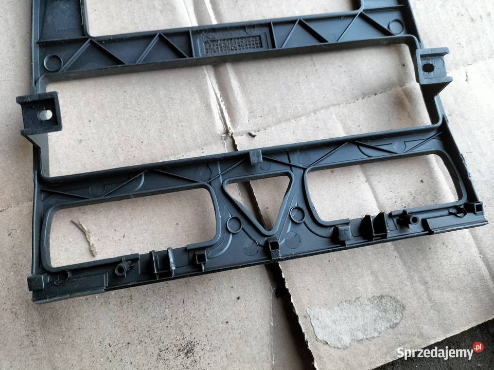 AUDI A38L A3 8L RAMKA KONSOLI RADIA lubelskie