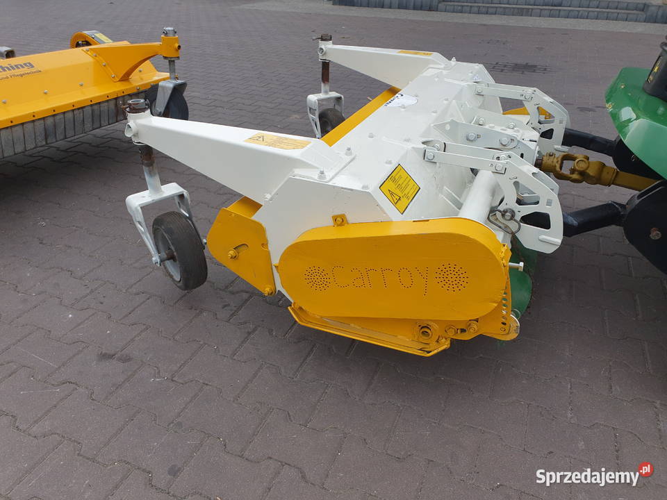 Profesjonalny sprzęt koszący John Deere 4x4 z łódzkie Kobiele Wielkie