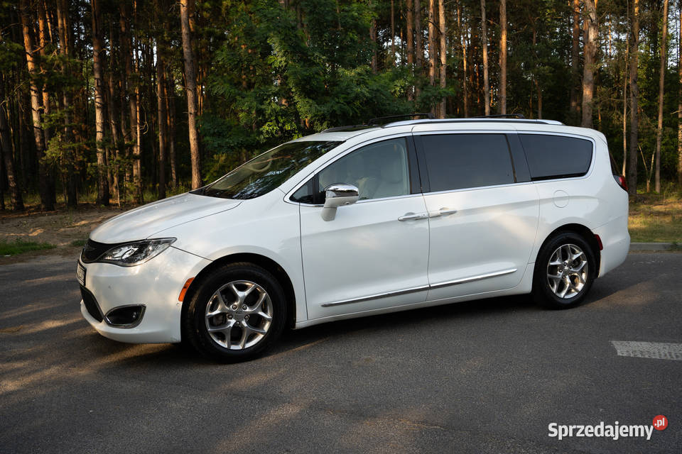 Chrysler Pacifica 2017 nieuszkodzony Ostrowiec Świętokrzyski