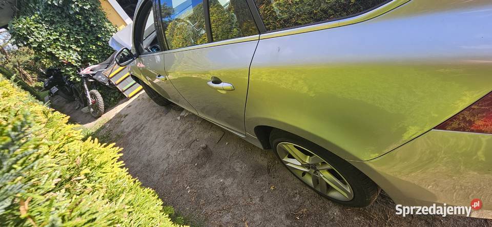 Volvo V60 D6 Plug In Hybrid Uszkodzony Rok produkcji 2013 Banino