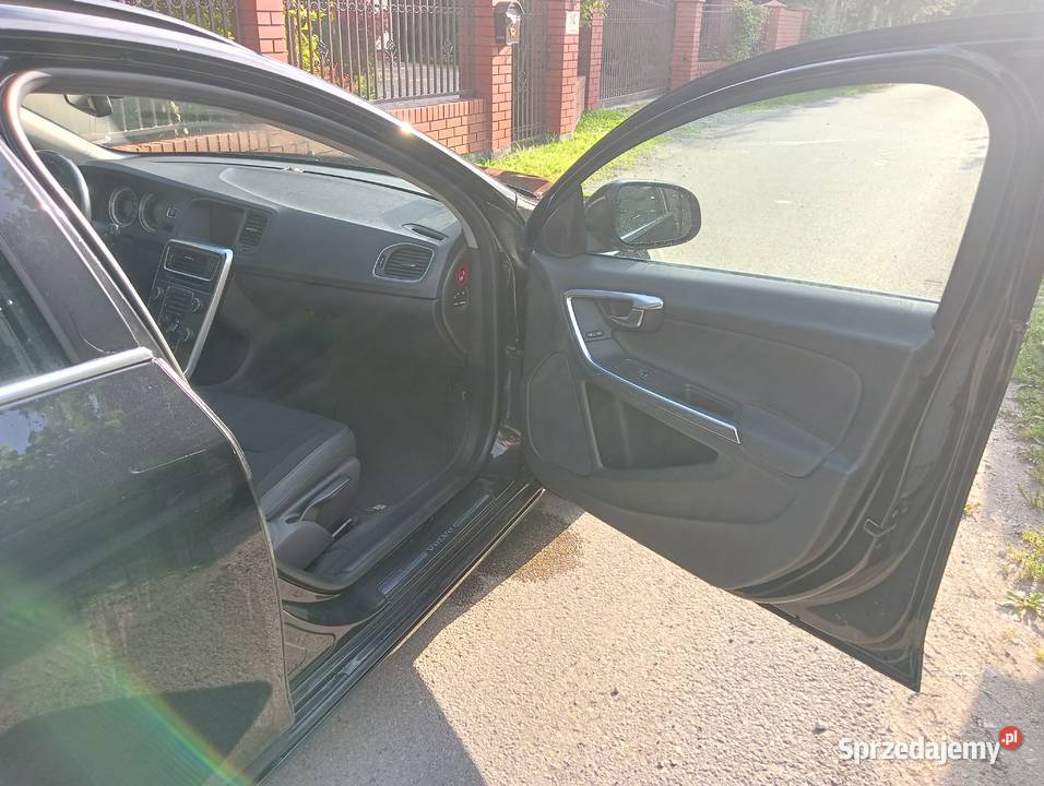 volvo v60 2011 d3 163 czarny Niepołomice