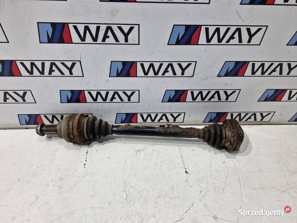 1229141 BMW E39 PÓŁOŚ LEWY TYŁ TYLNIA