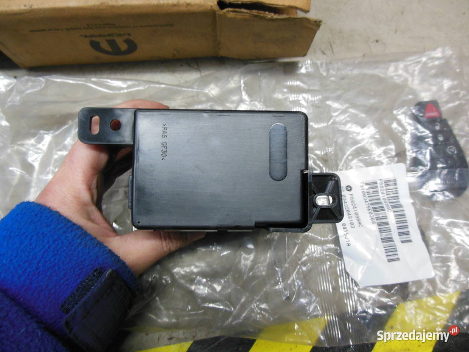 P68241098AC MODUŁ ZAPŁONOWY CHRYSLER 300 TOWN śląskie Kozy