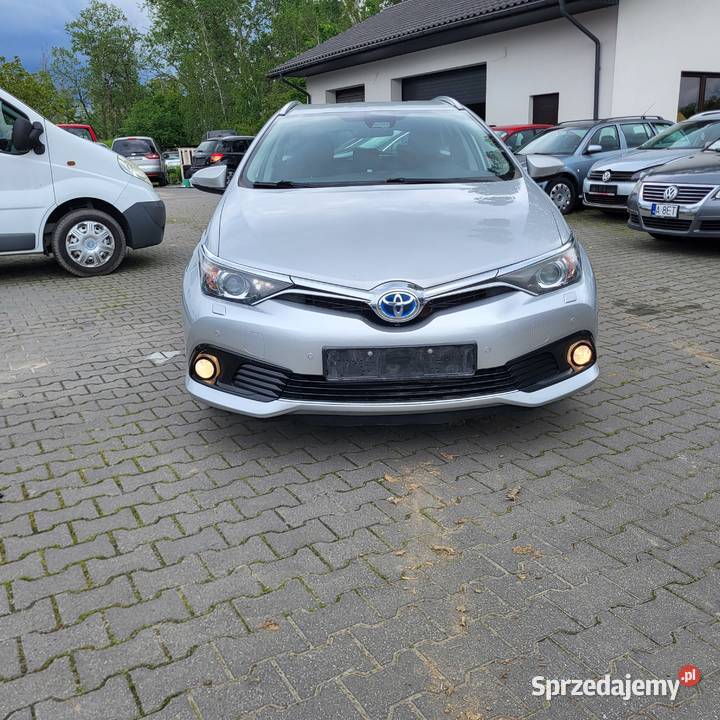Toyota Auris 18 hybryda bezwypadkowy super stan Auris Góra Kalwaria sprzedam
