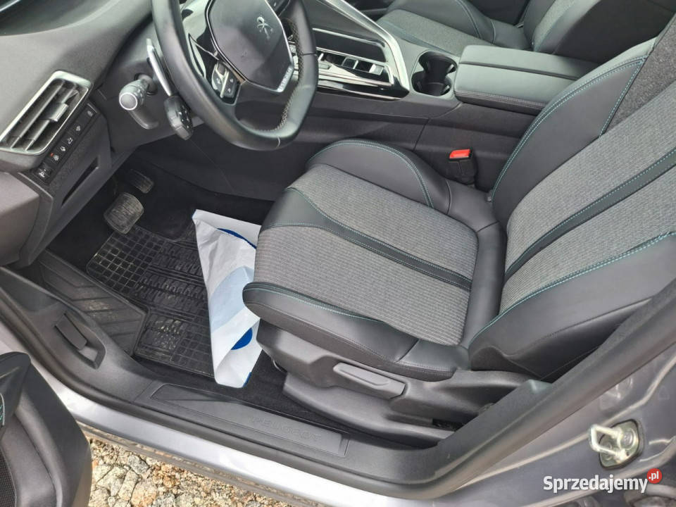 Peugeot 3008 II 2016 1199cm3