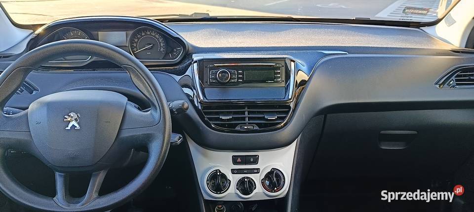 Peugeot 208 benzyna 12 Małopolskie Nowy Sącz