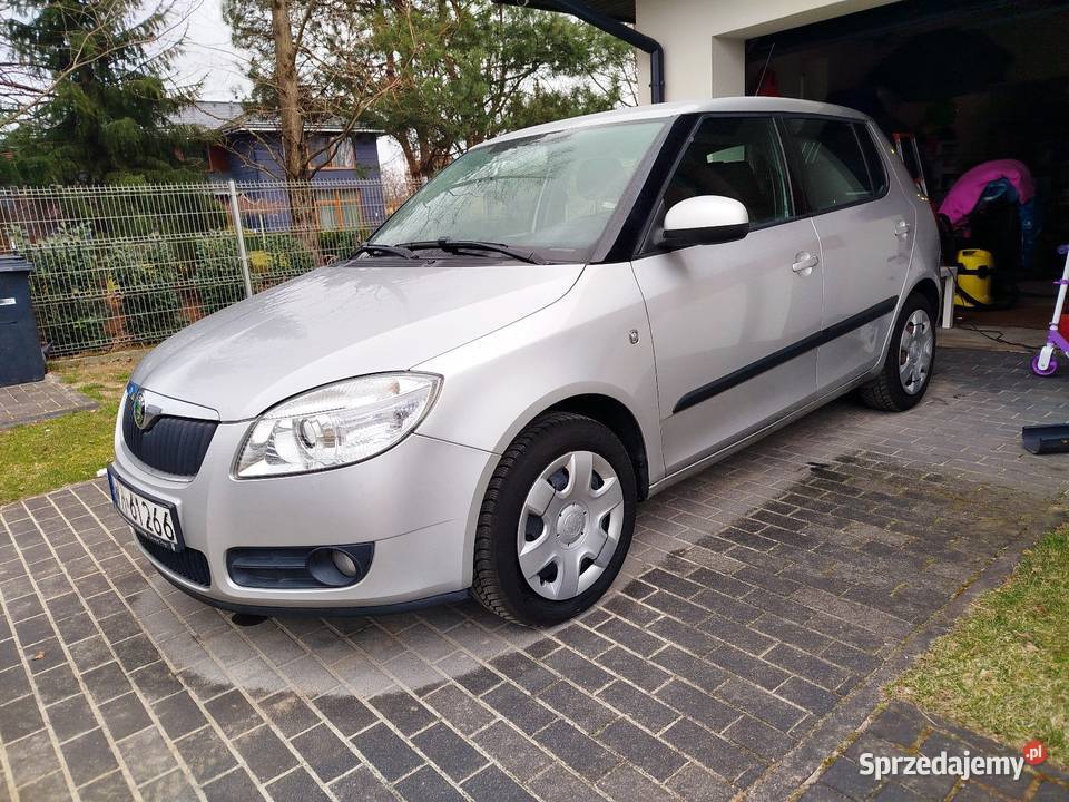 Skoda Fabia II 14 MPI LPG srebrny Ludwinowo Zegrzyńskie