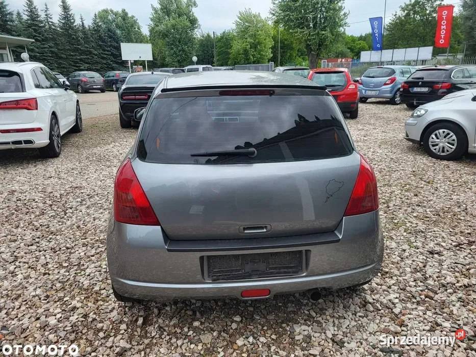 Suzuki Swift 13 z Niemiec nieuszkodzony Swift Łódź