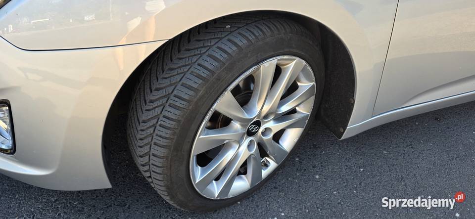 Hyundai i40 17 CRDi 136 PREMIUM Bogate