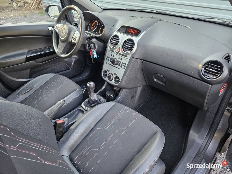 0pel Corsa 12 benz2012rBogata wersja VAT marża Mogilno