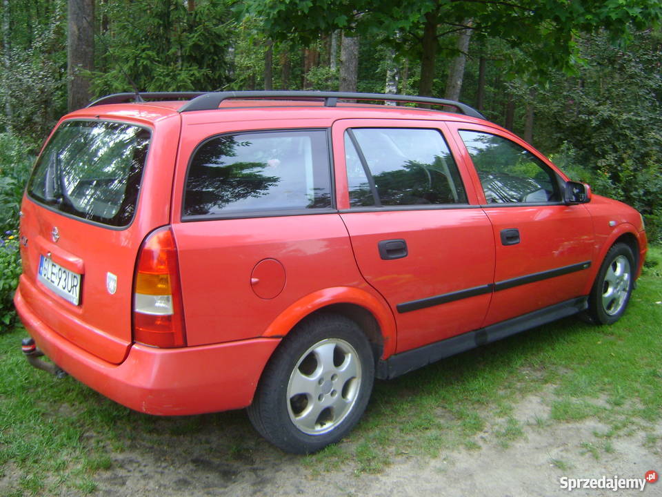 Opel Astra kombi 16 LPG czerwony Luzino