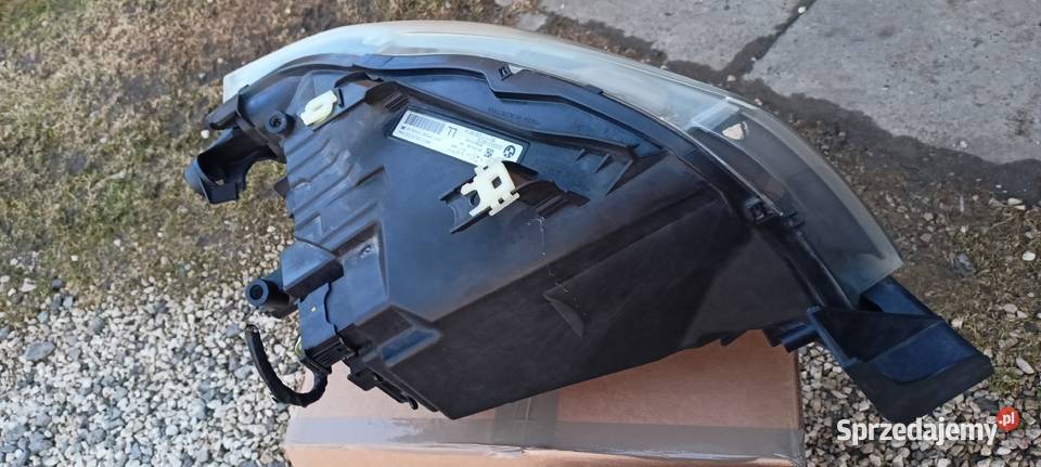 BMW e9091LCI lift 0811 EU reflektor lampa lewa podkarpackie Radymno