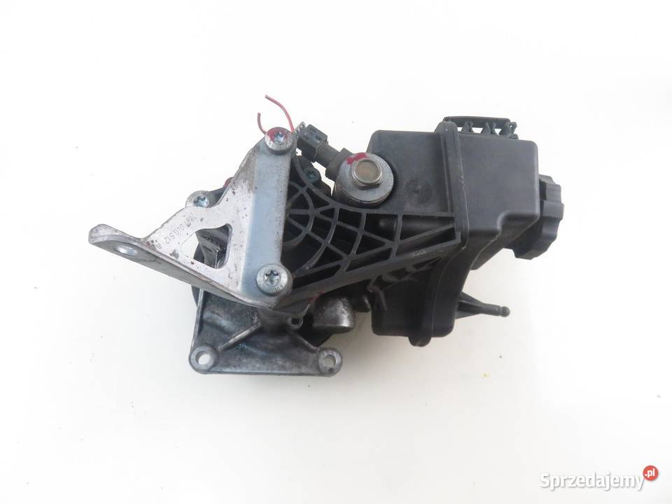 POMPA WSPOMAGANIA MERCEDES 204 C 200 CDI