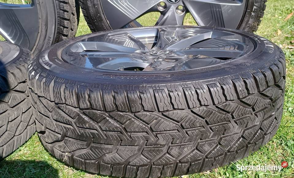 Sprzedam felgi opony zimowe do VW Samochodowe lubuskie Żary