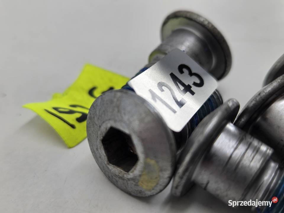 SUZUKI GSXS 750 1723 ŚRUBY ŚRUBKI TARCZY łódzkie Janowice