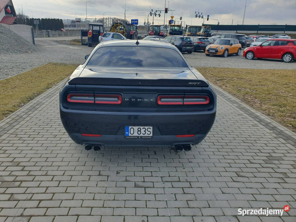 Dodge Challenger 64 Hemi 392 Pełny SRT Brembo wspomaganie kierownicy Challenger Strobice sprzedam