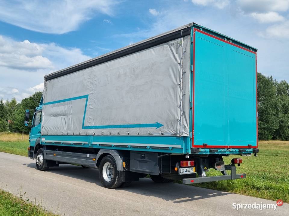 MercedesBenz 1527 2017r SERWIS Skrzynie z plandeką świętokrzyskie Mniów