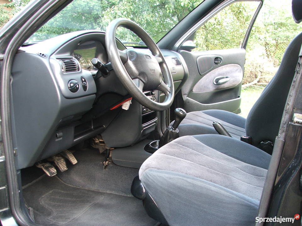 Ford Escort VI Kombi w bogatym wyposażeniu Ziębice