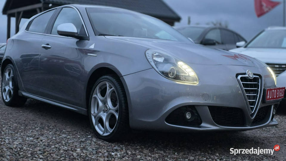 Alfa Romeo Giulietta ledy climatronic super stan Rok produkcji 2011 Lębork
