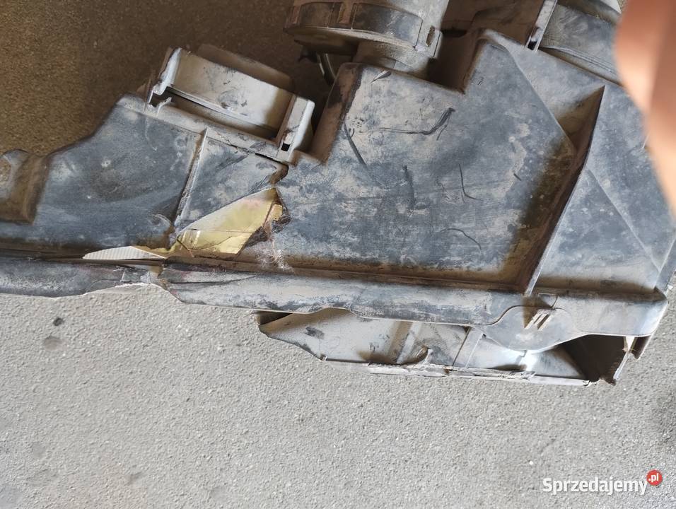 Lampa przód lewa Bosch BMW E36 prawa na części Śrem