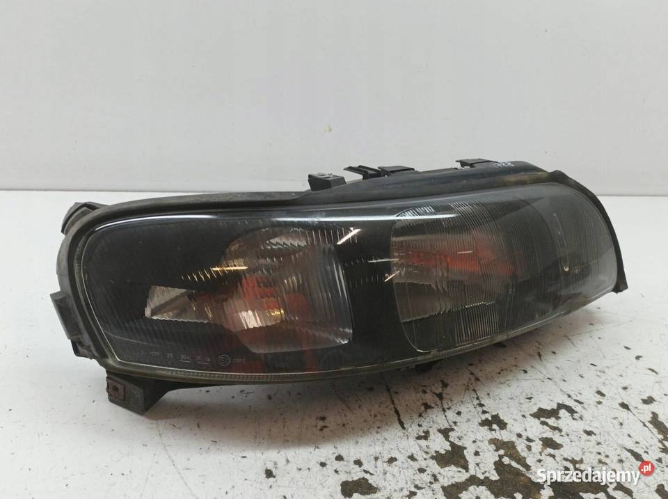 LAMPA PRZÓD PRAWA EU Volvo S60 I 20002009
