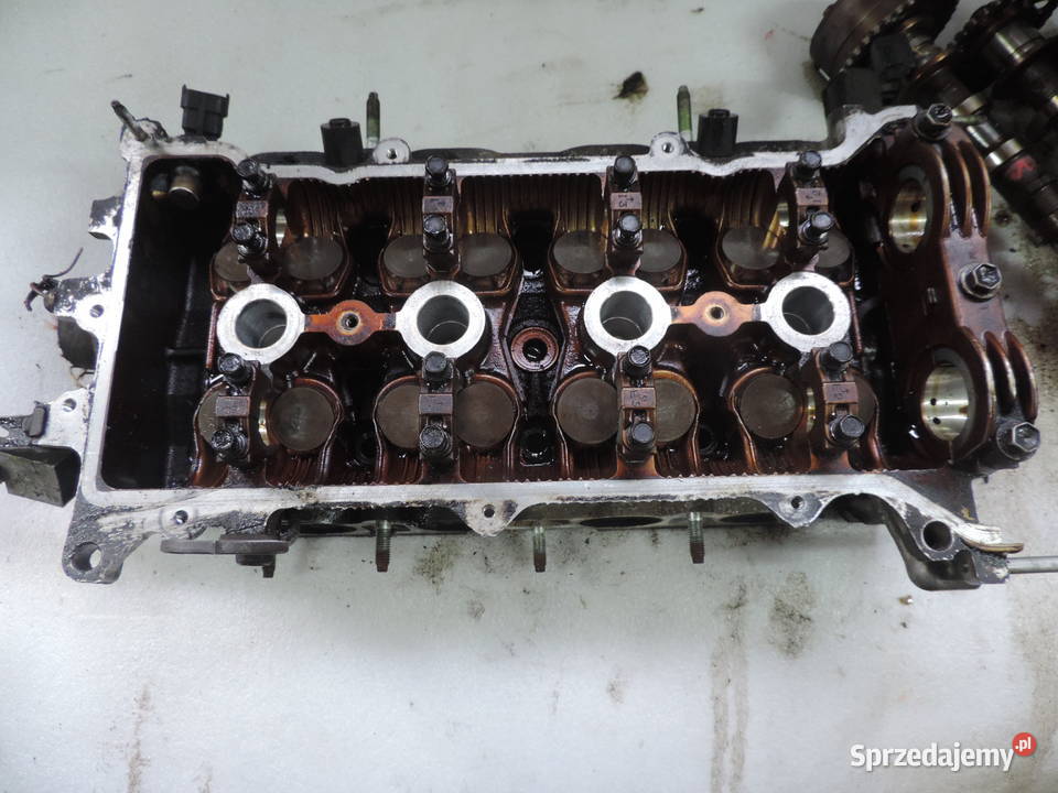 GŁOWICA TOYOTA COROLLA E12 14 VVTI E4ZE32 głowice cylindrów