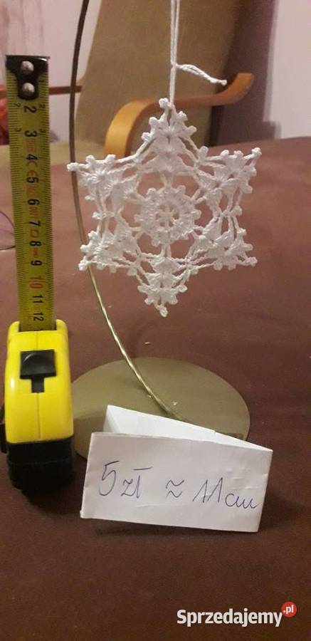 Gwiazdki śniżynki ręcznie robione na szydełku