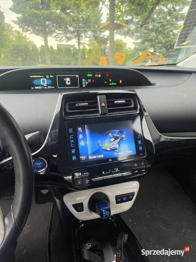 Toyota Prius PlugIn Hybrid 2017 Executive Sanok sprzedam