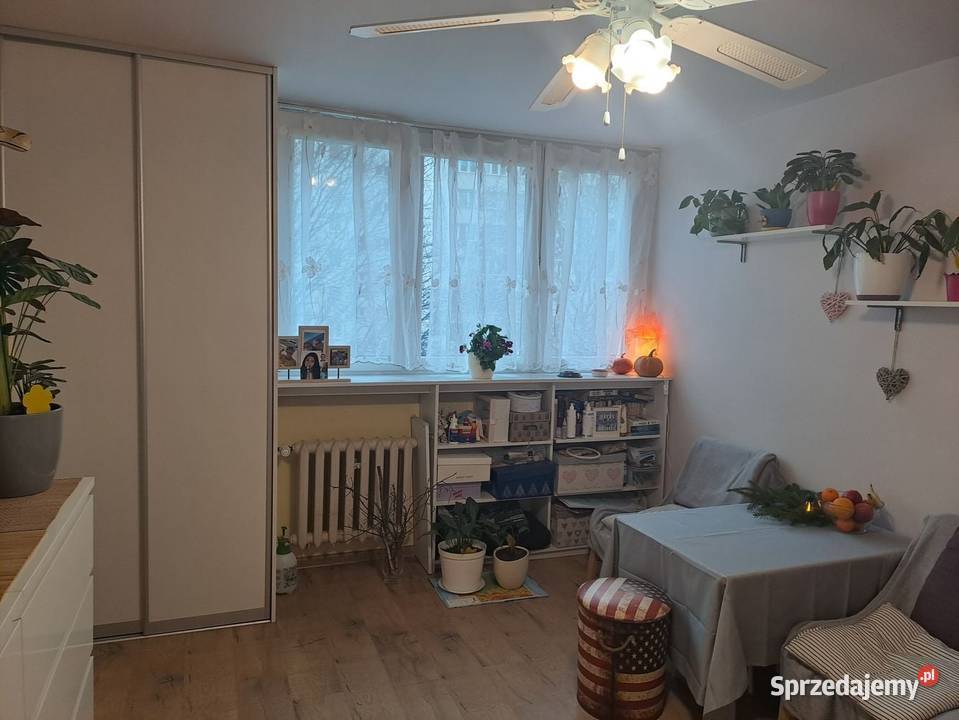 ładna kawalerka remoncie na Dąbrowie Łódź