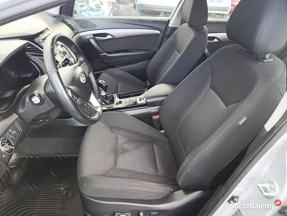 Hyundai I40 kombi 16 benz BEZWYPADKOWY