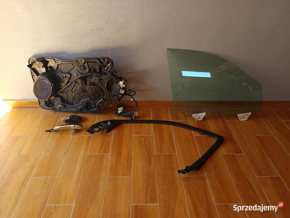 Pozostałości drzwi Jeep grand Cherokee wk2 lift 60000km Starachowice sprzedam