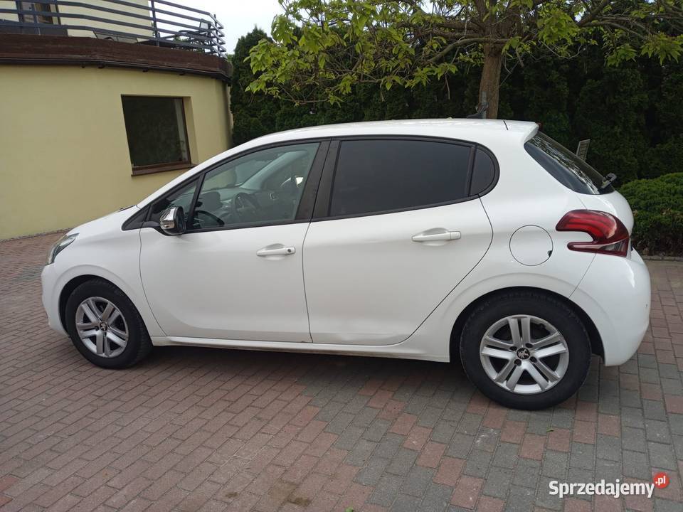 Peugeot 208 16hdi biały