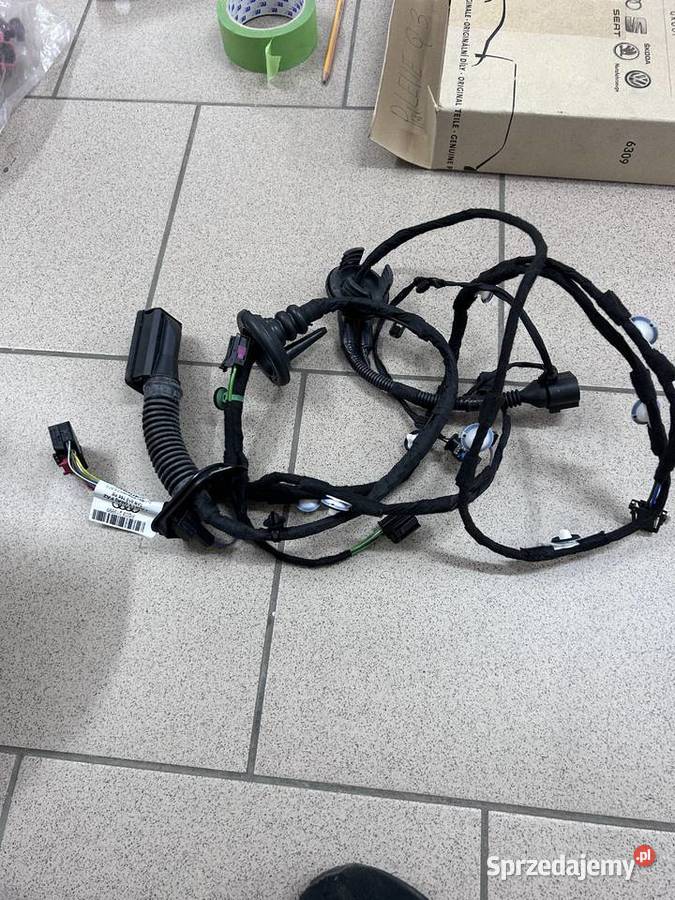 Wiazka drzwi przednich lewych audi q3 Goszyce sprzedam