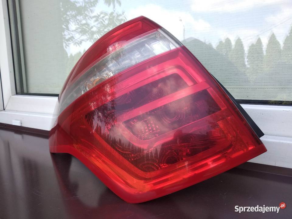 Citroen C4 Picasso I 0610 lampa tył tylna lewa w łódzkie Sieradz