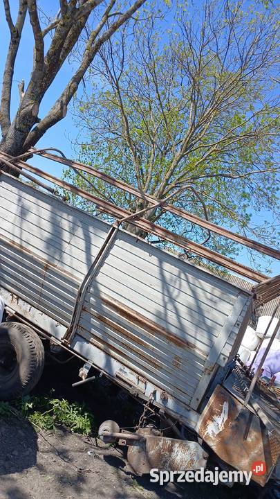 Przyczepa samozbierajaca Kobylin-Borzymy